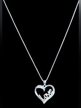 Stamped 925 Italy Silver & Natural Diamond Heart 'Love' Pendant Necklace- NWT